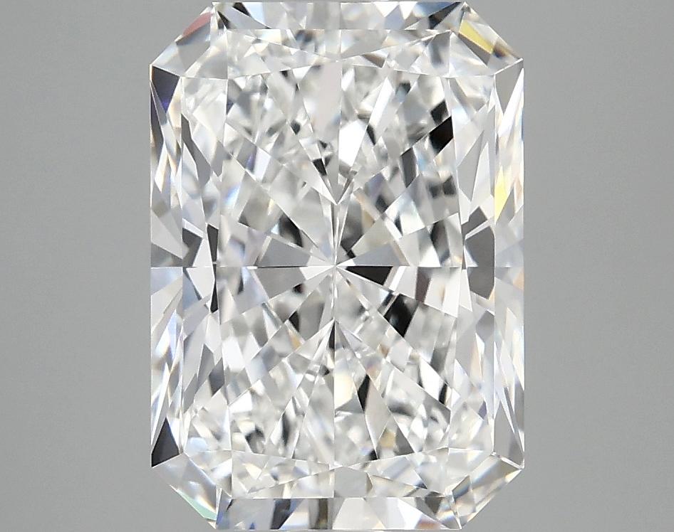 3.86 Carat Radiant Shaped Ideal Cut VVS2 IGI Certified Lab Grown Diamond