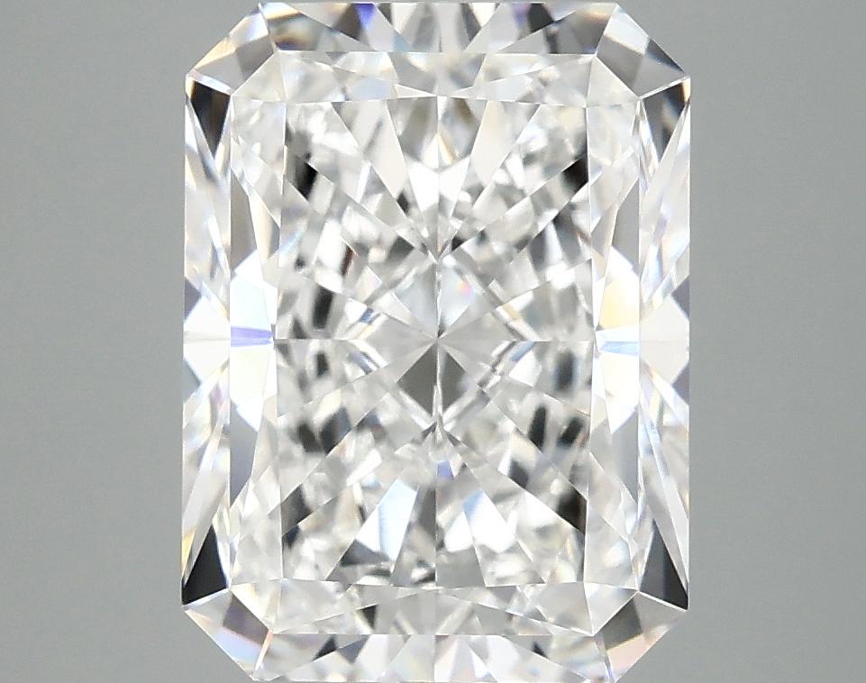 4.75 Carat Radiant Shaped Excellent Cut VVS2 IGI Certified Lab Grown Diamond