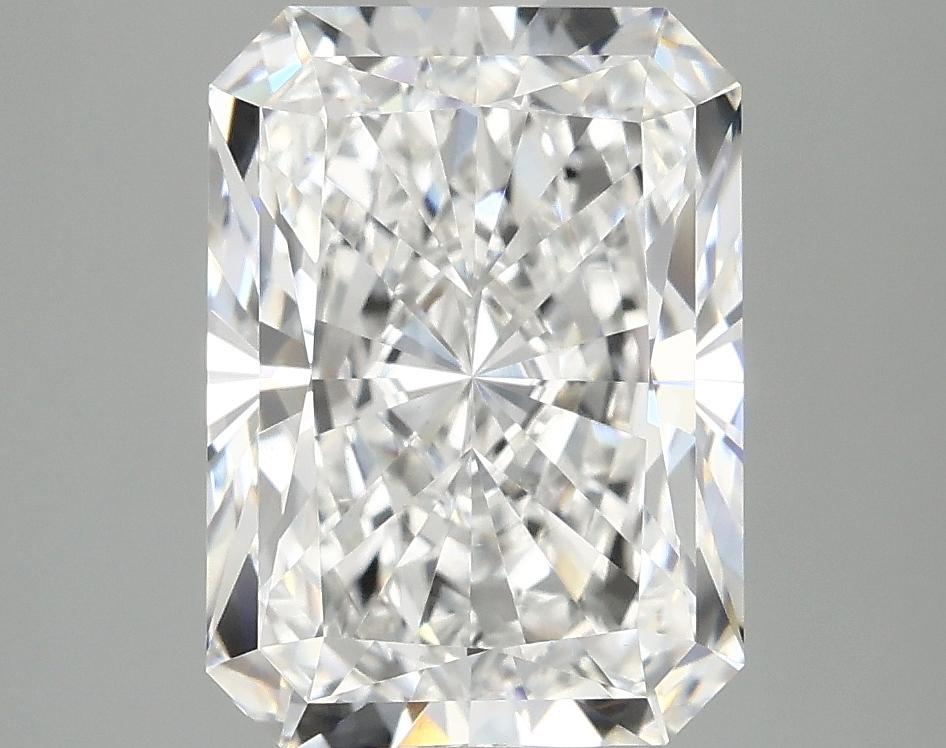 4.03 Carat Radiant Shaped Excellent Cut VS1 IGI Certified Lab Grown Diamond
