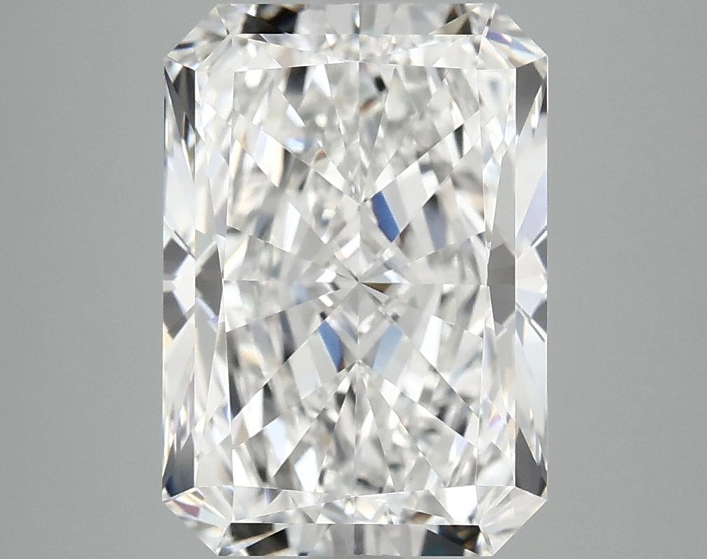 4.43 Carat Radiant Shaped Ideal Cut VVS2 IGI Certified Lab Grown Diamond