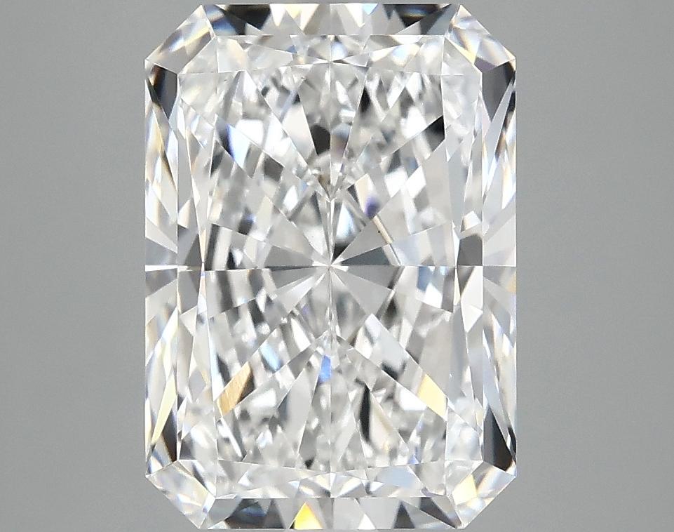 3.97 Carat Radiant Shaped Ideal Cut VVS2 IGI Certified Lab Grown Diamond