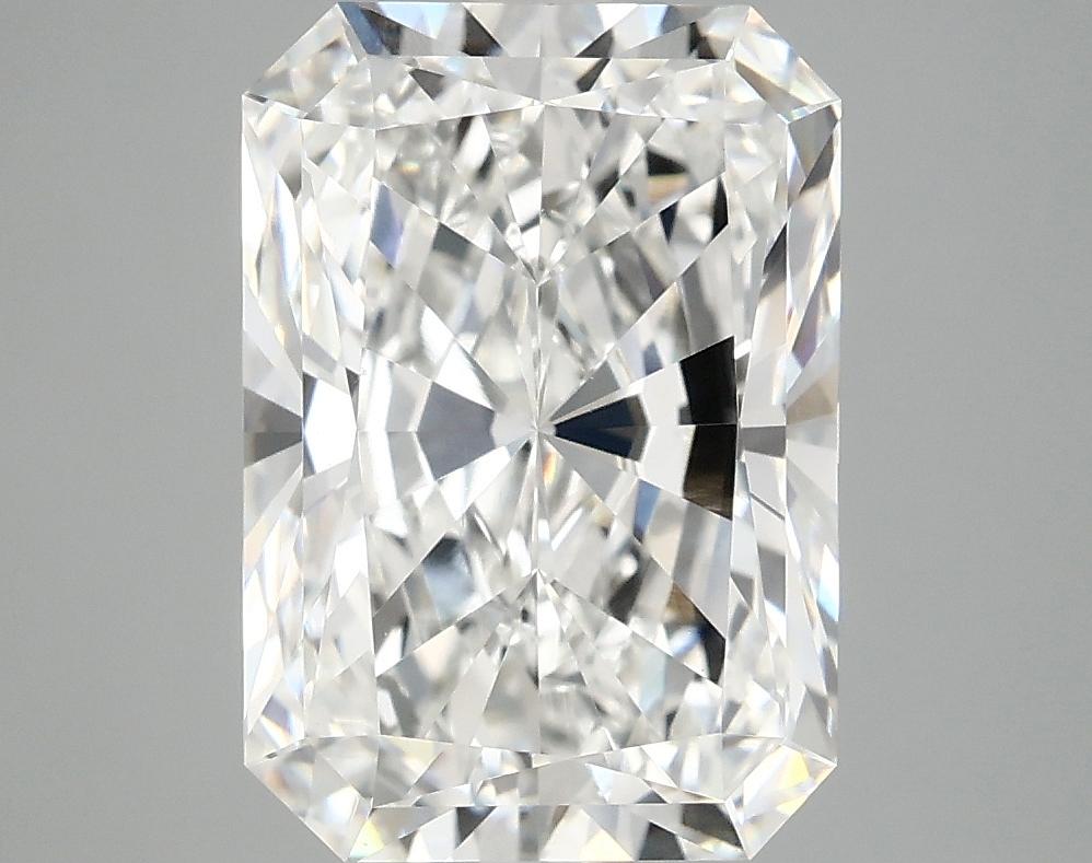 4.64 Carat Radiant Shaped Ideal Cut VS1 IGI Certified Lab Grown Diamond