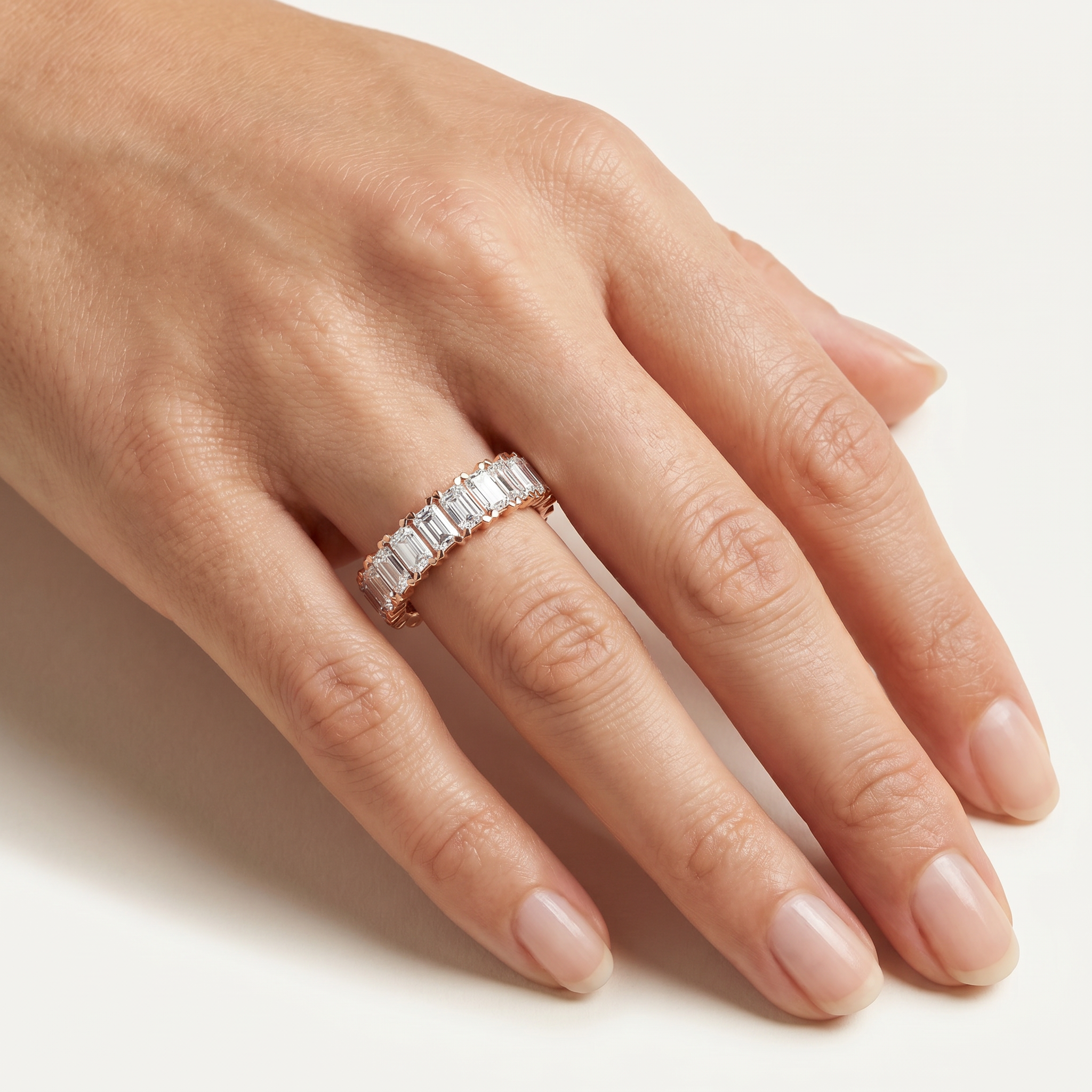_lifestyle_image@SKU:T1731-NADE03120004P #metal_14k-rose-gold+origin_lab-grown+quality_ef-vs2+