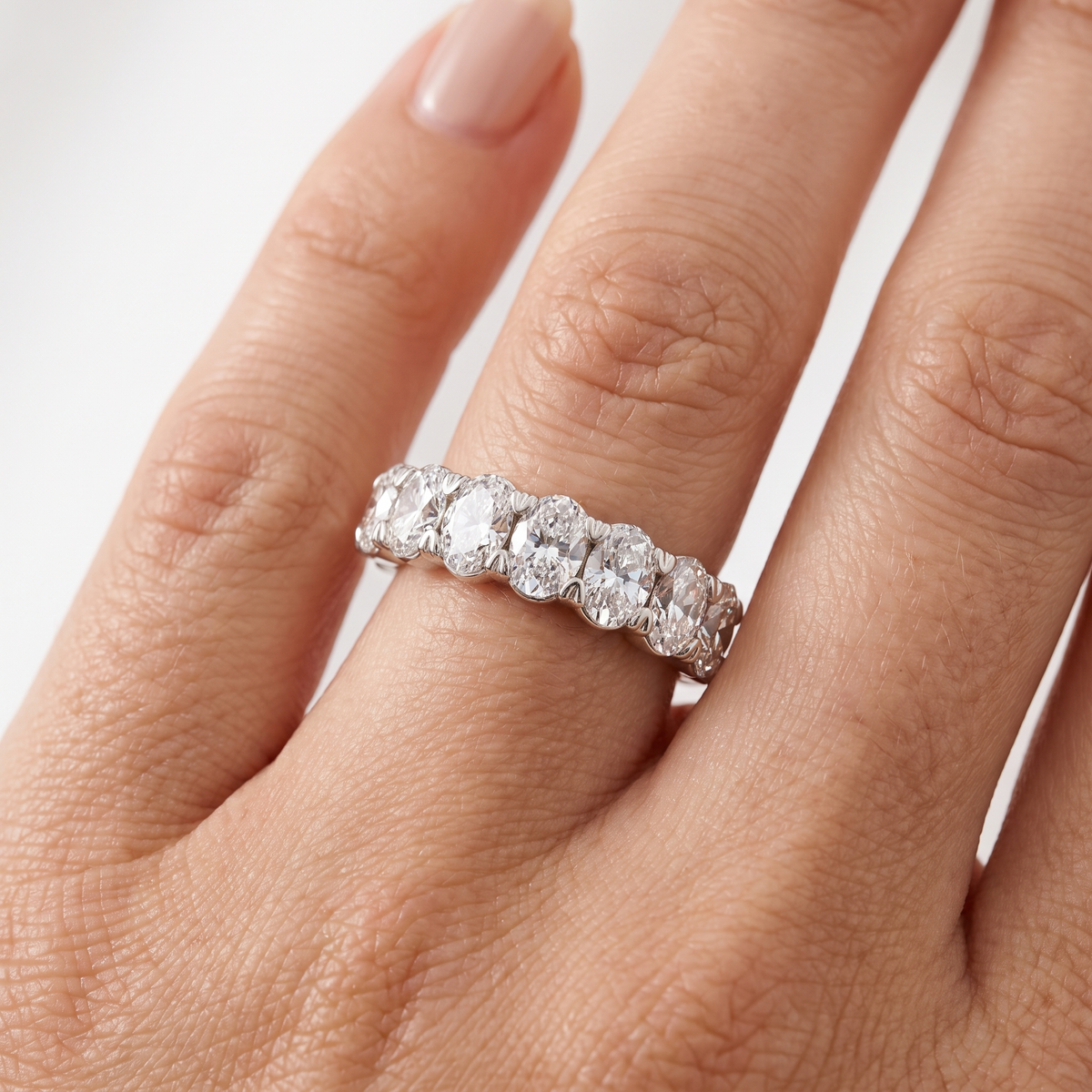 _lifestyle_image@SKU:A1173-NADO0400000PL #metal_platinum+origin_lab-grown+quality_ef-vs2+