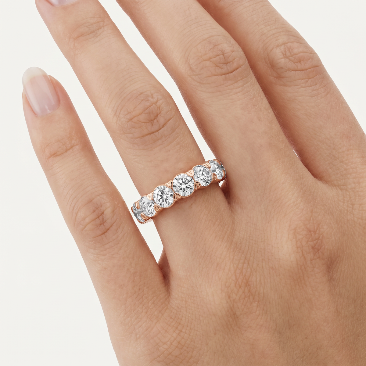 _lifestyle_image@SKU:A1173-LADR04000004P #metal_10k-rose-gold+origin_lab-grown+quality_g-si