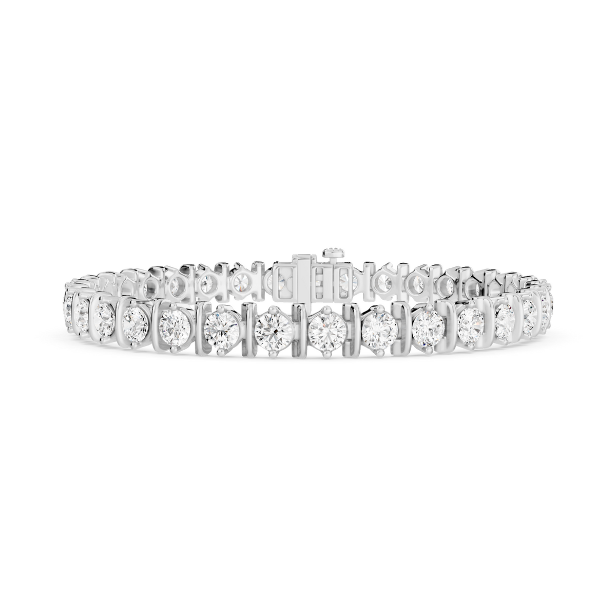 _roll_image@SKU:B9980-LADR10000004W #metal_10k-white-gold+origin_lab-grown+quality_g-si