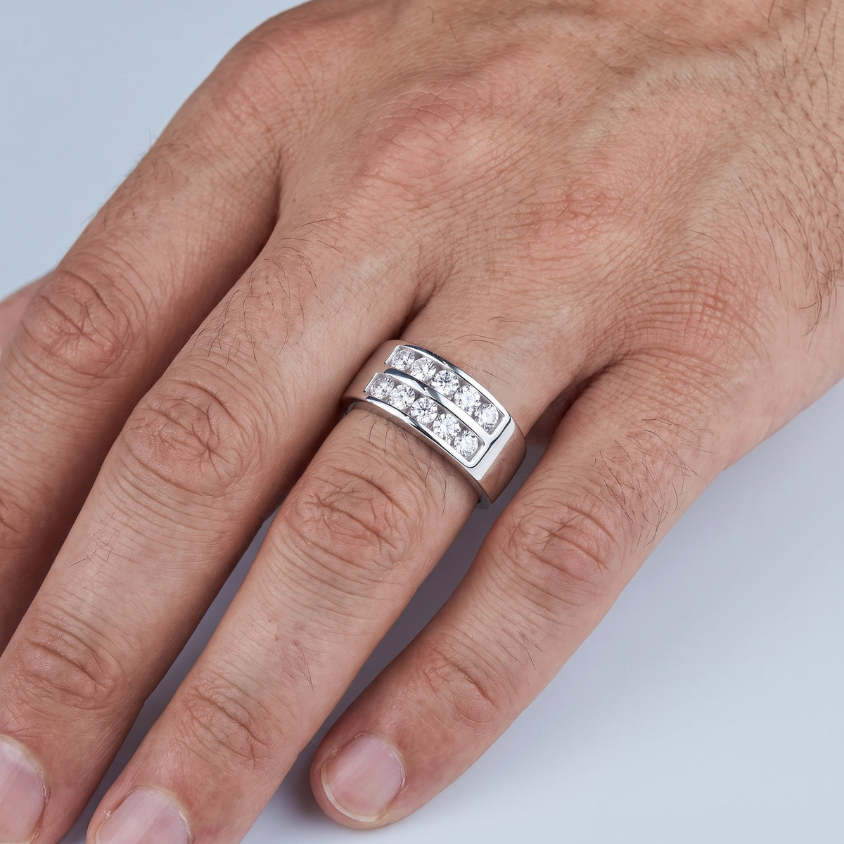 _lifestyle_image@SKU:M54HG-LADR0100000DW #metal_silver+origin_lab-grown+quality_g-si
