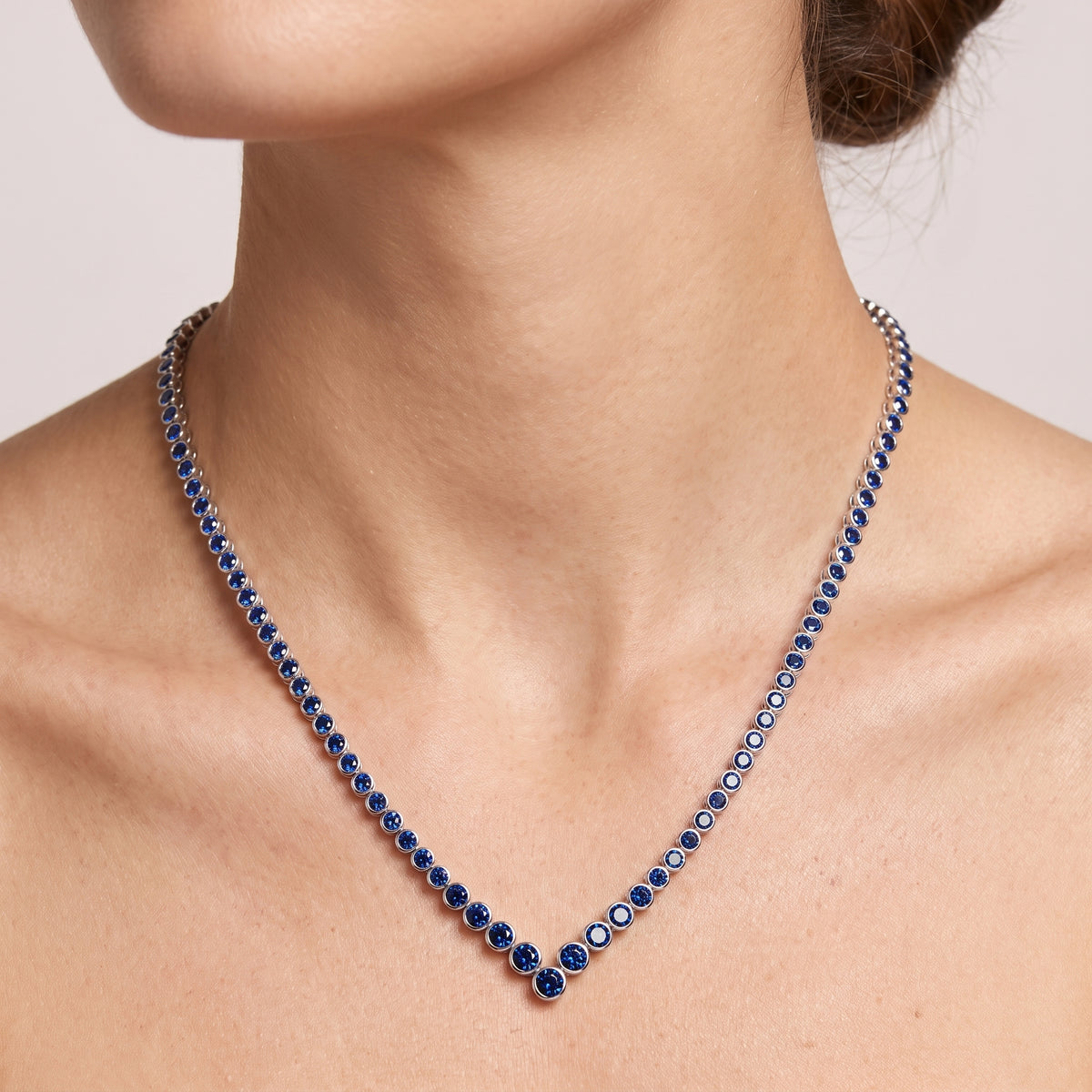 _lifestyle_image@SKU:N119G-BSDR05000004W #metal_10k-white-gold+origin_lab-created