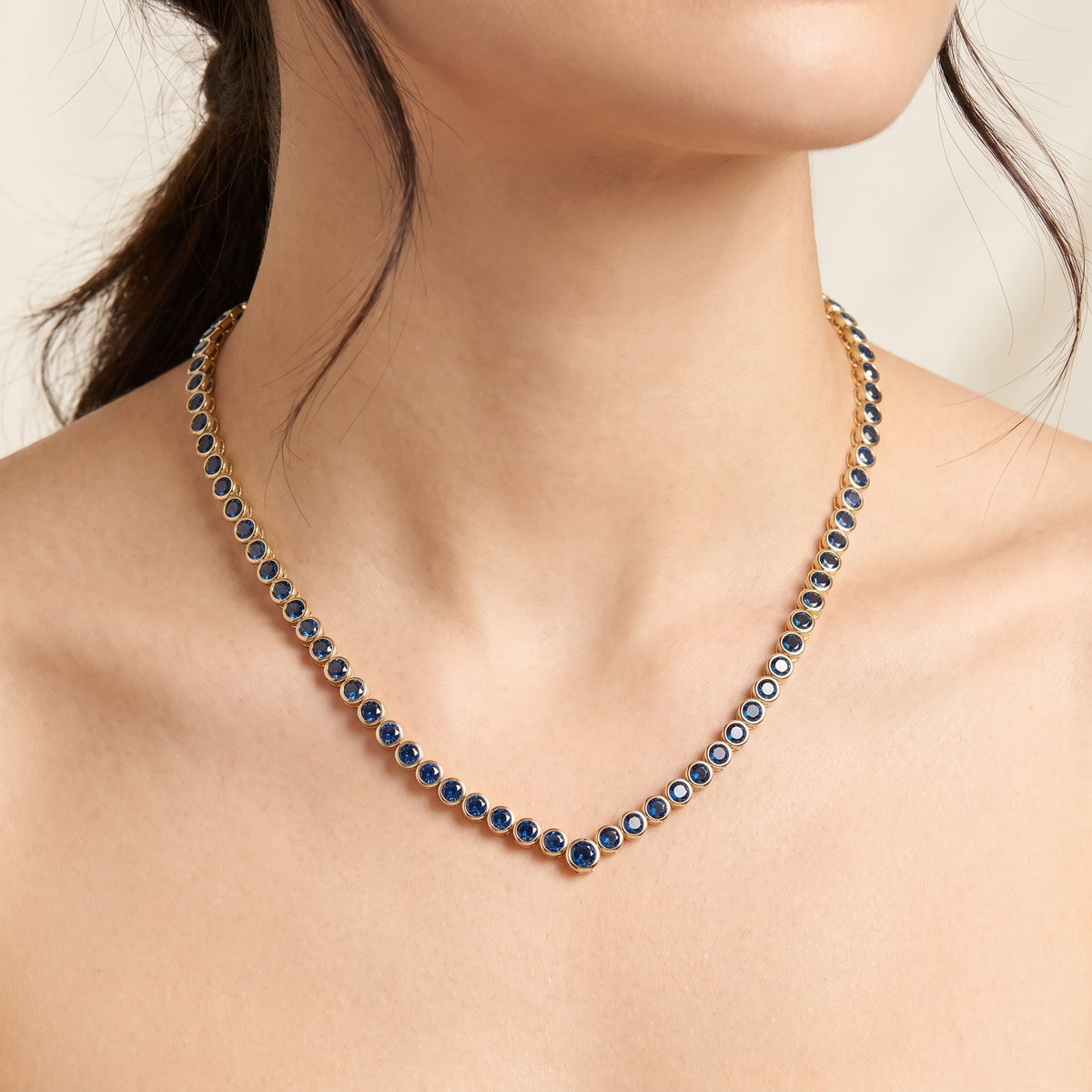 _lifestyle_image@SKU:N119G-BSDR10820004Y #metal_10k-yellow-gold+origin_lab-created