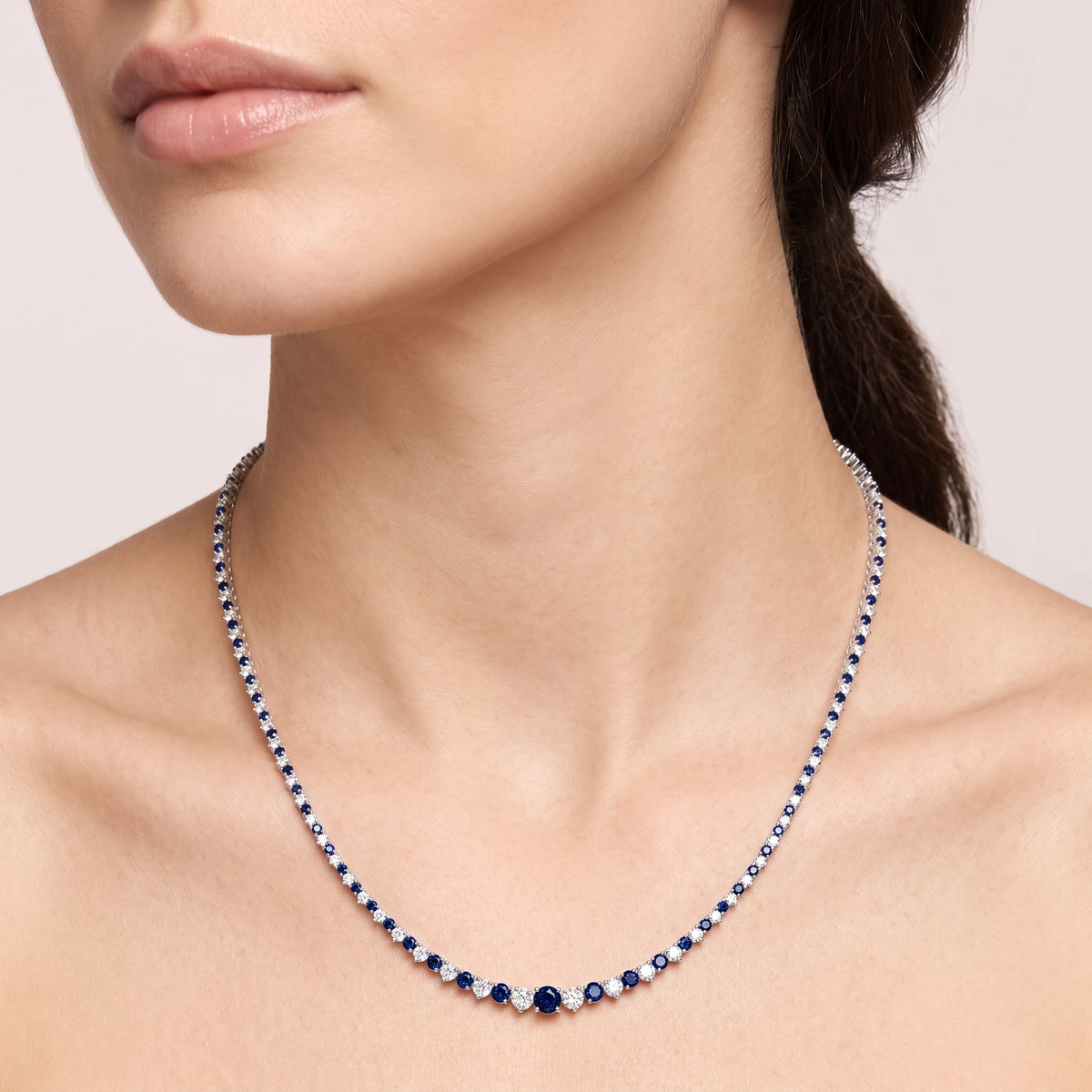_lifestyle_image@SKU:N258G-BSDR05200004W #metal_10k-white-gold+origin_lab-created