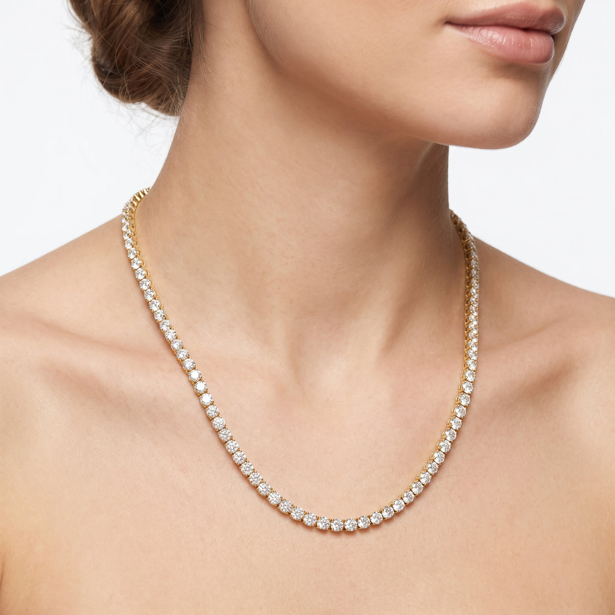 _lifestyle_image@SKU:N7728-LADR2000000DY-20 #metal_vermeil +origin_lab-grown+necklace-length-inches_16-inch-4-inch-extender