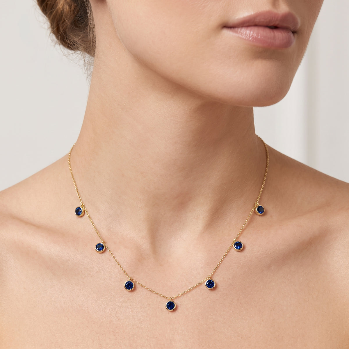 _lifestyle_image@SKU:N897G-BSGR03570004Y #metal_10k-yellow-gold+origin_lab-created