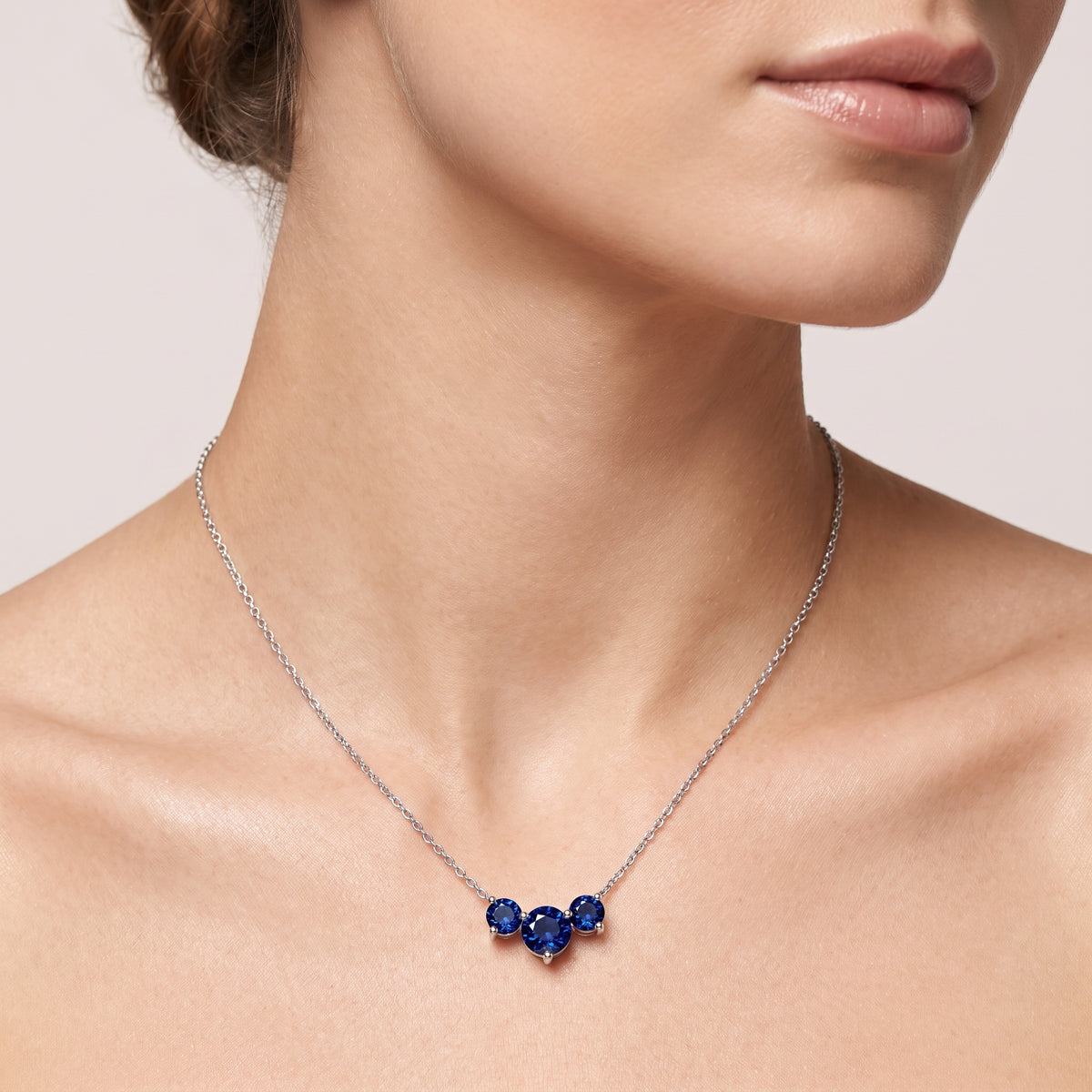 _lifestyle_image@SKU:P122G-BSGR0100000PL #metal_silver+origin_lab-created