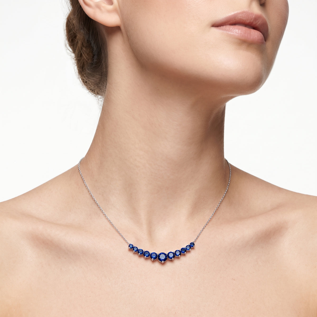_lifestyle_image@SKU:P1232-BSGR0147000PL #metal_silver+origin_lab-created