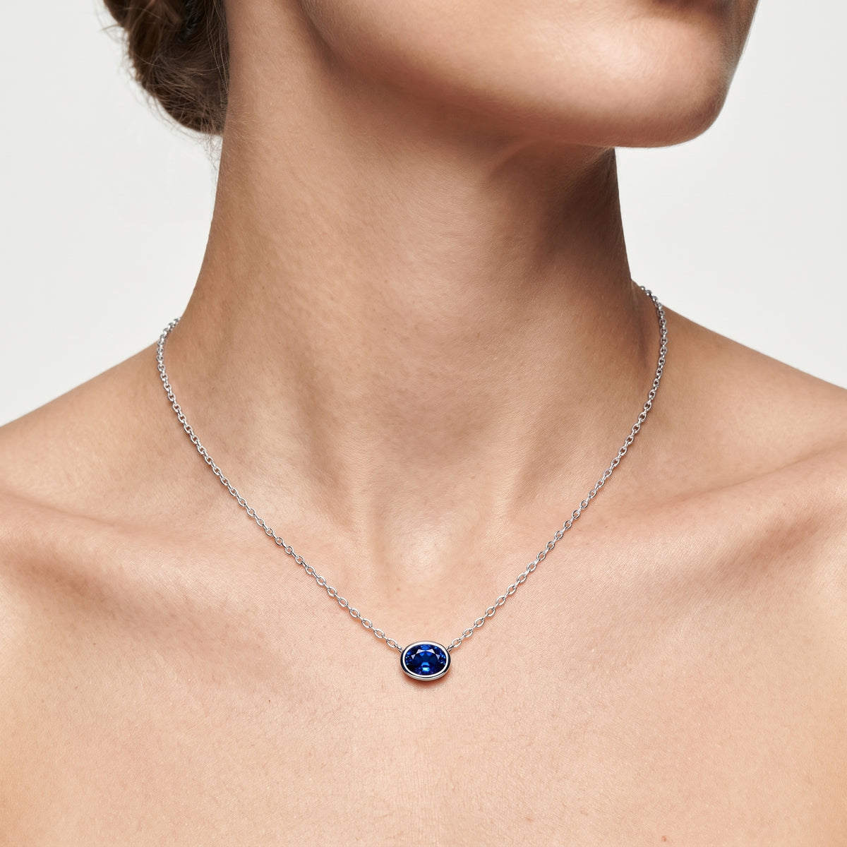 _lifestyle_image@SKU:P245G-BSGO0025000PL #metal_silver+origin_lab-created