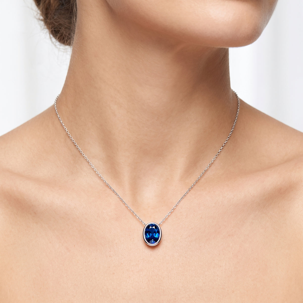 _lifestyle_image@SKU:P245G-BSGO01000004W #metal_10k-white-gold+origin_lab-created