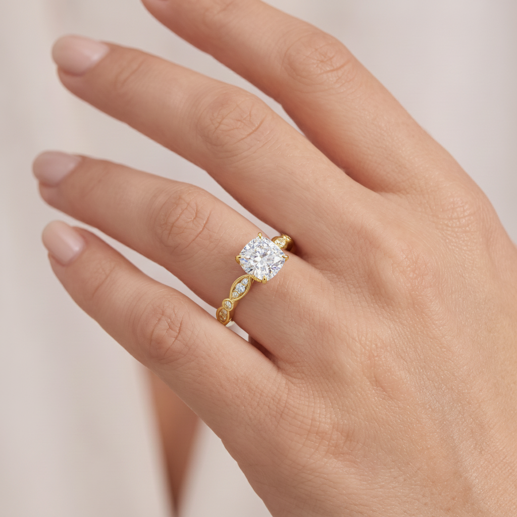 _lifestyle_image@SKU:R0055-NADC01000004Y #metal_14k-yellow-gold+origin_lab-grown+quality_ef-vs2+