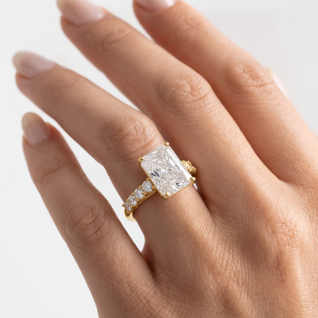 _lifestyle_image@SKU:R0327-NADT03000004Y #metal_14k-yellow-gold+origin_lab-grown+quality_ef-vs2+