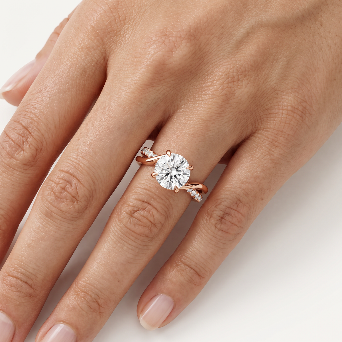 _lifestyle_image@SKU:R0329-NADR04000004P #metal_14k-rose-gold+origin_lab-grown+quality_ef-vs2+