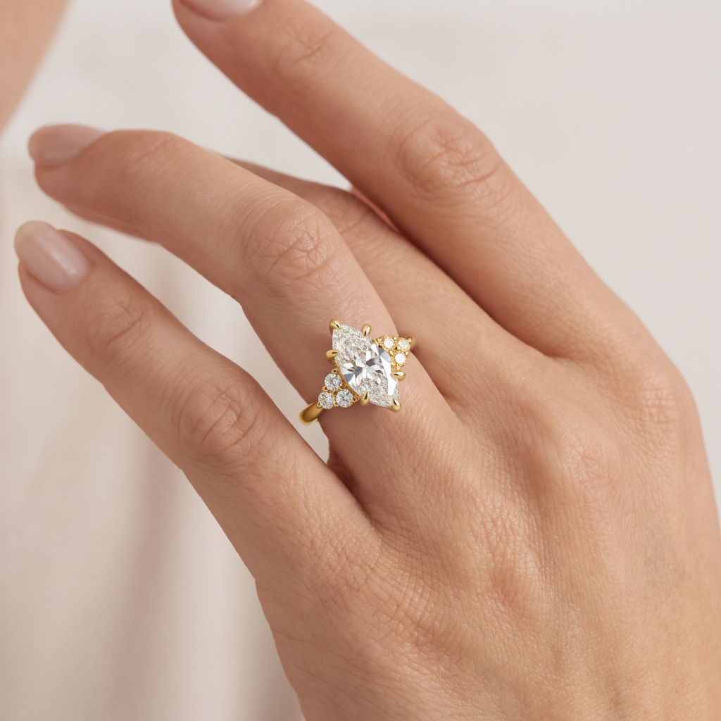 _lifestyle_image@SKU:R0331-NADM01000004Y #metal_14k-yellow-gold+origin_lab-grown+quality_ef-vs2+