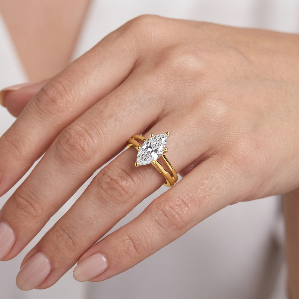 _lifestyle_image@SKU:R0464-NADM01000004Y #metal_14k-yellow-gold+origin_lab-grown+quality_ef-vs2+