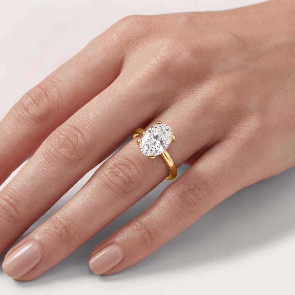 _lifestyle_image@SKU:R0952-LADO03000004Y #metal_10k-yellow-gold+origin_lab-grown+quality_g-si