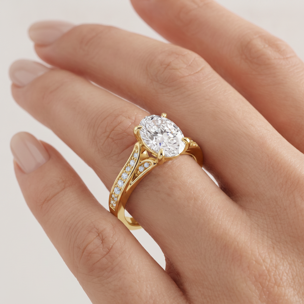 _lifestyle_image@SKU:R1027-LADO01000004Y #metal_10k-yellow-gold+origin_lab-grown+quality_g-si