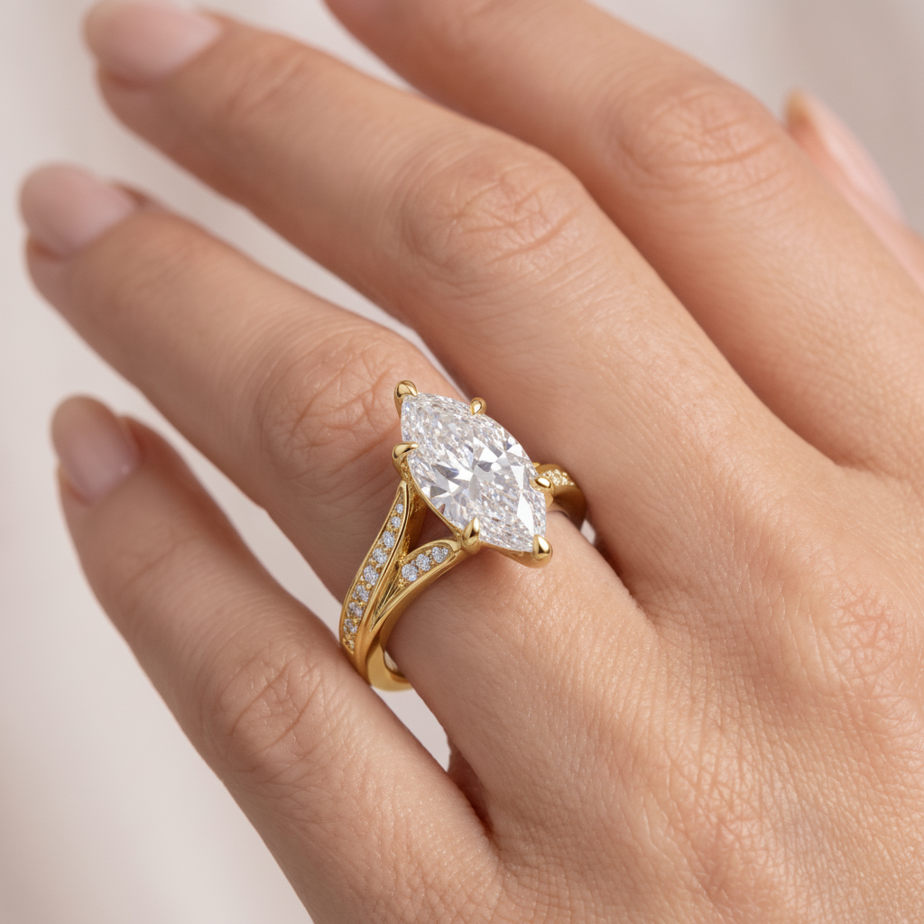 _lifestyle_image@SKU:R1027-NADM03000004Y #metal_14k-yellow-gold+origin_lab-grown+quality_ef-vs2+