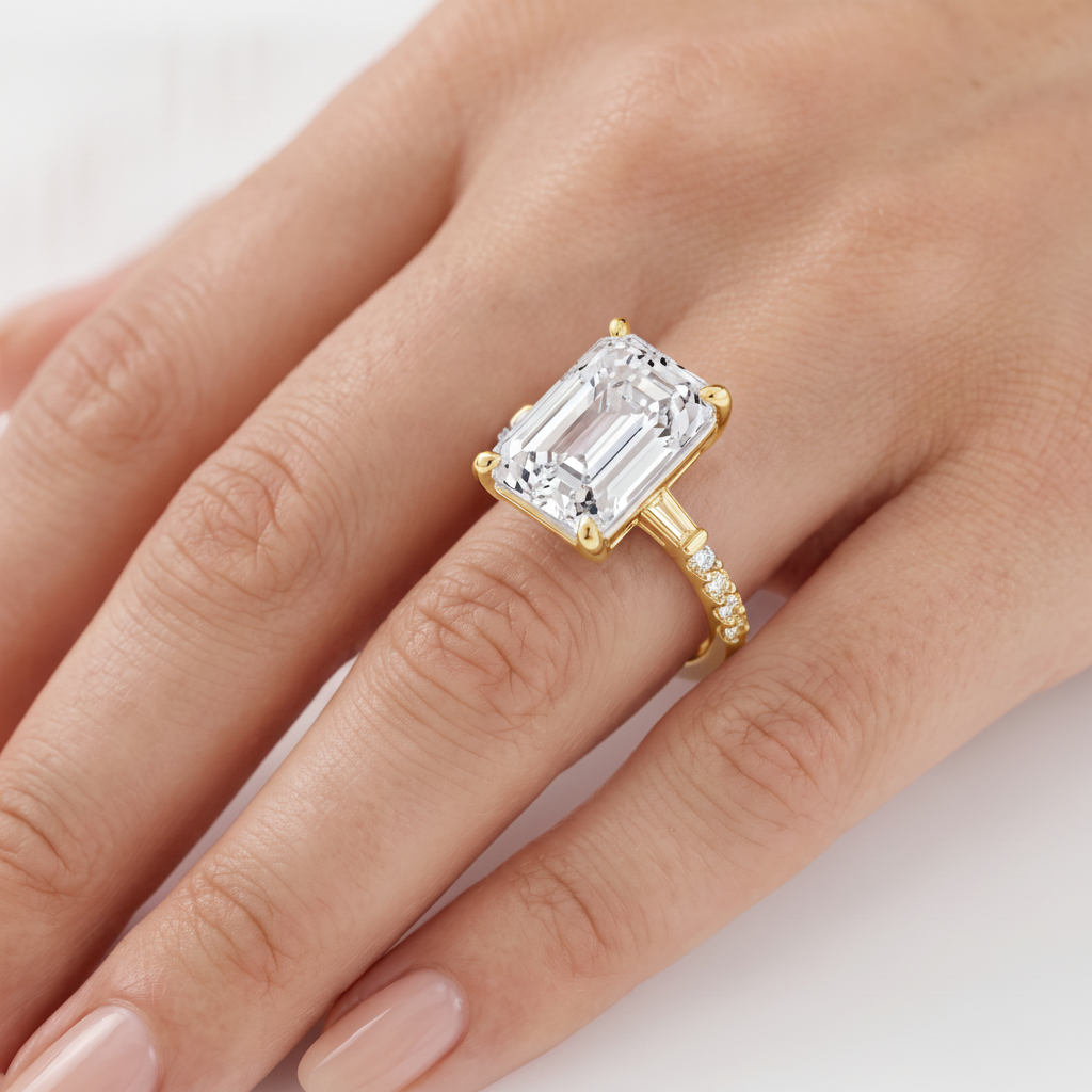 _lifestyle_image@SKU:R1113-NADE04000004Y #metal_14k-yellow-gold+origin_lab-grown+quality_ef-vs2+