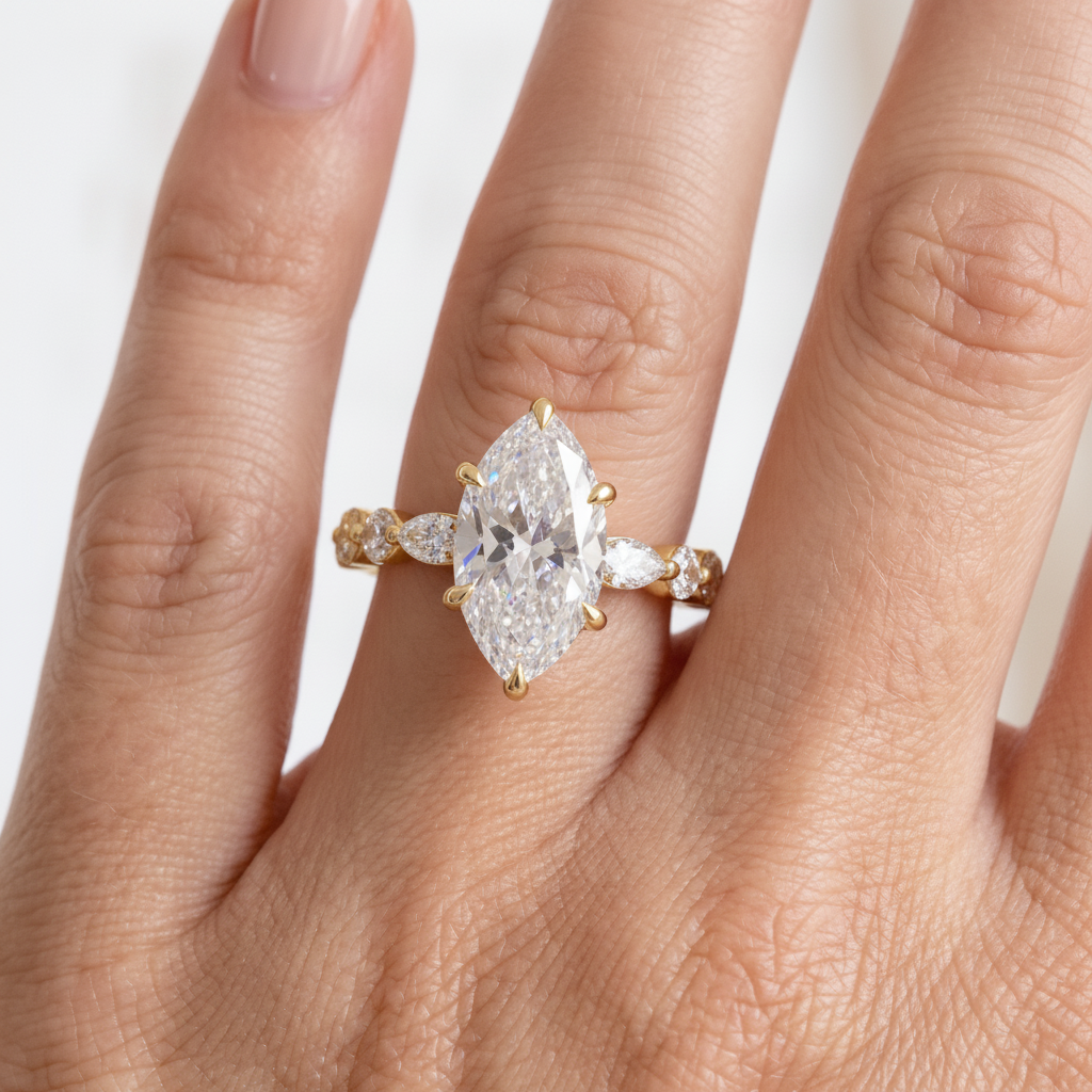 _lifestyle_image@SKU:R1736-NADM03000004Y #metal_14k-yellow-gold+origin_lab-grown+quality_ef-vs2+