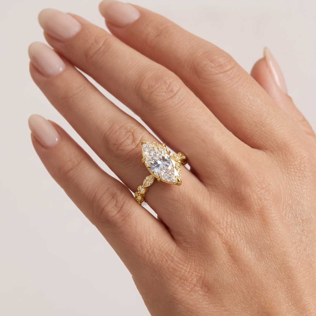 _lifestyle_image@SKU:R1736-NADM04000004Y #metal_14k-yellow-gold+origin_lab-grown+quality_ef-vs2+