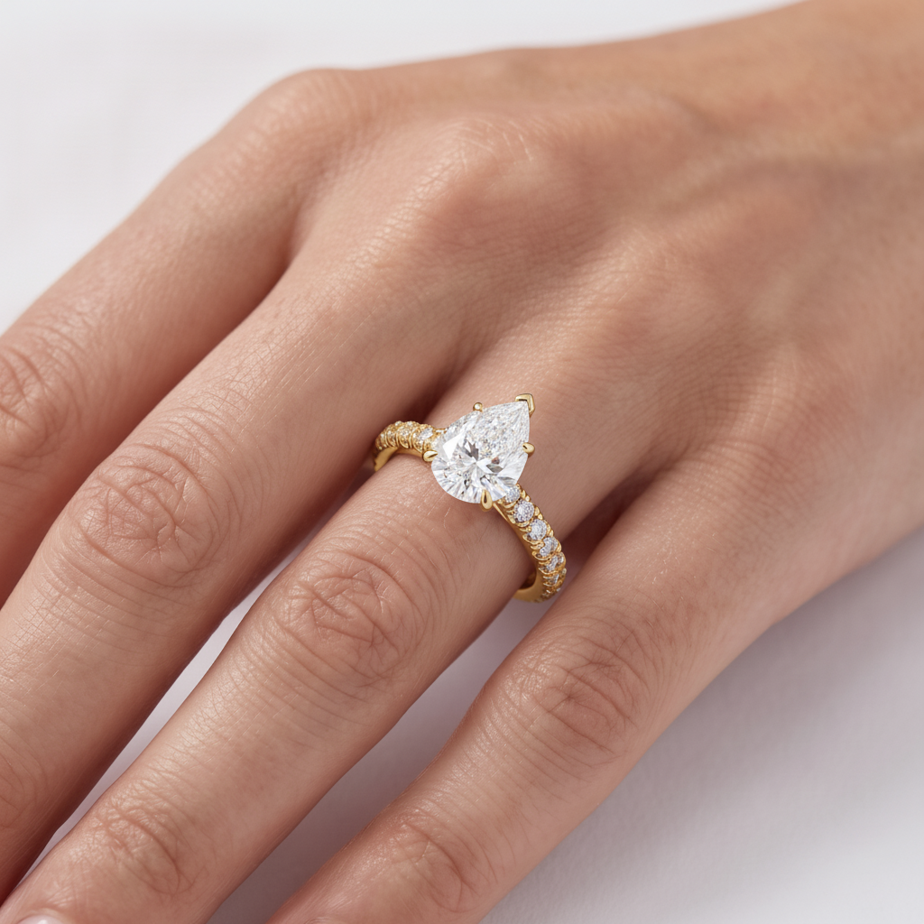 _lifestyle_image@SKU:R5118-NADD01000004Y #metal_14k-yellow-gold+origin_lab-grown+quality_ef-vs2+