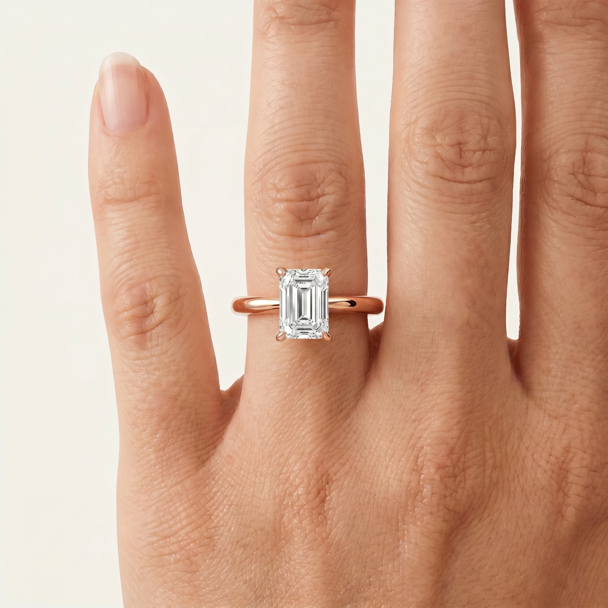 _lifestyle_image@SKU:R5314-LADE04000004P #metal_10k-rose-gold+origin_lab-grown+quality_g-si