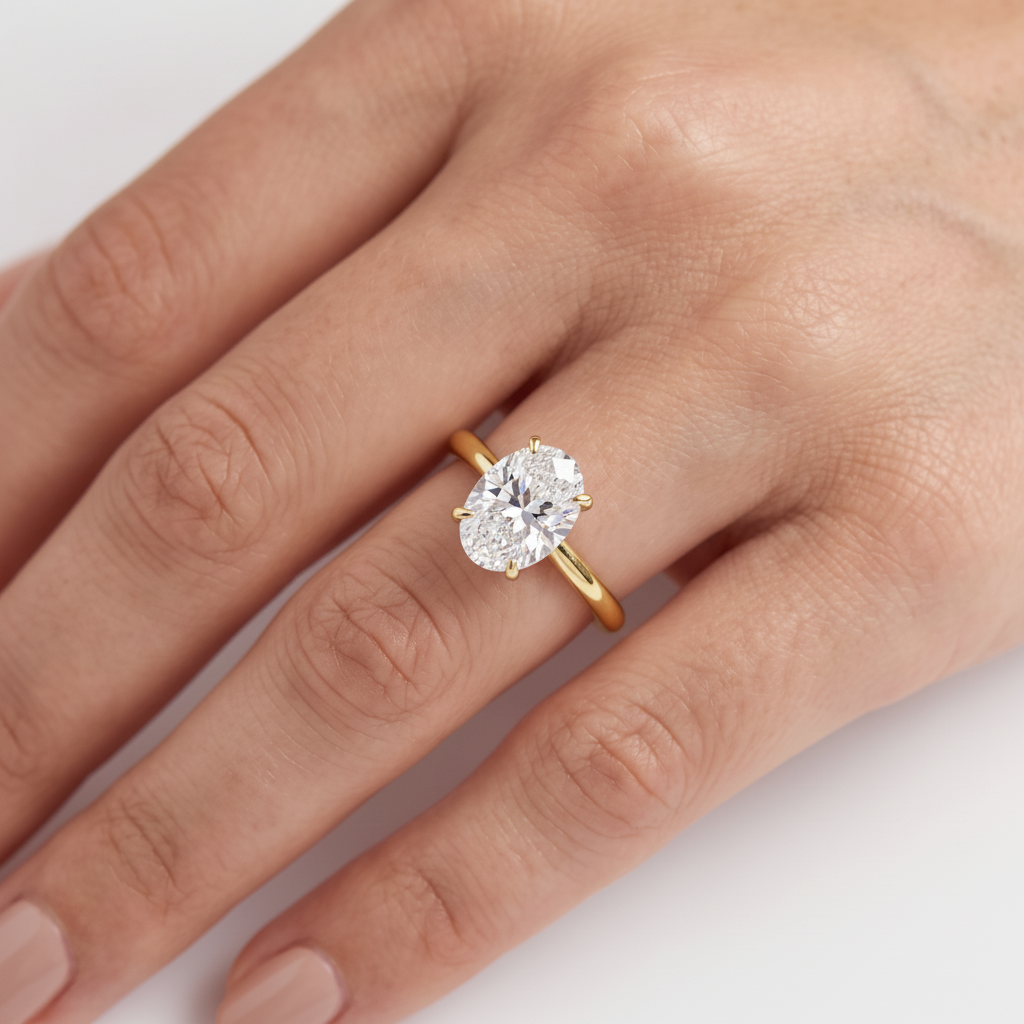_lifestyle_image@SKU:R5314-LADO01000004Y #metal_10k-yellow-gold+origin_lab-grown+quality_g-si