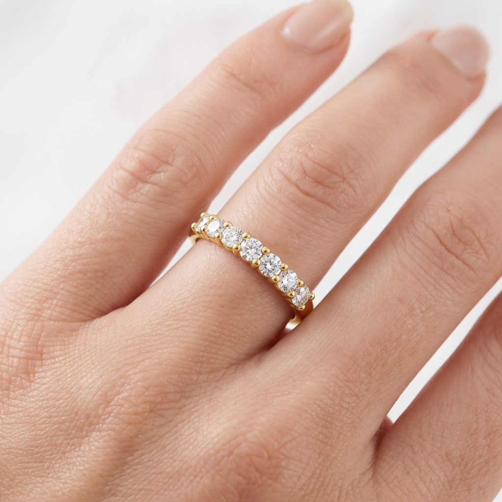 _lifestyle_image@SKU:R6106-NADR00700004Y #metal_14k-yellow-gold+origin_lab-grown+quality_ef-vs2+