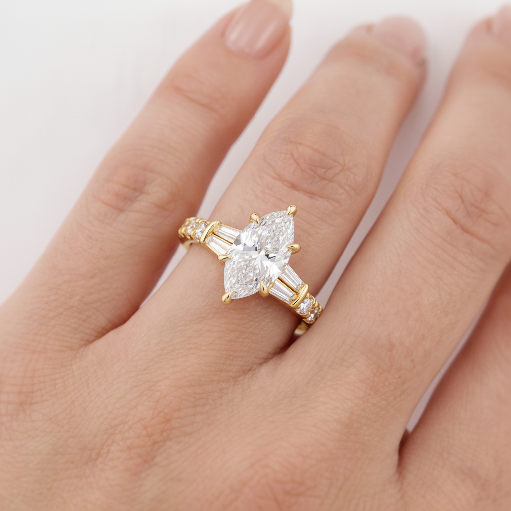 _lifestyle_image@SKU:R6517-LADM02000004Y #metal_10k-yellow-gold+origin_lab-grown+quality_g-si