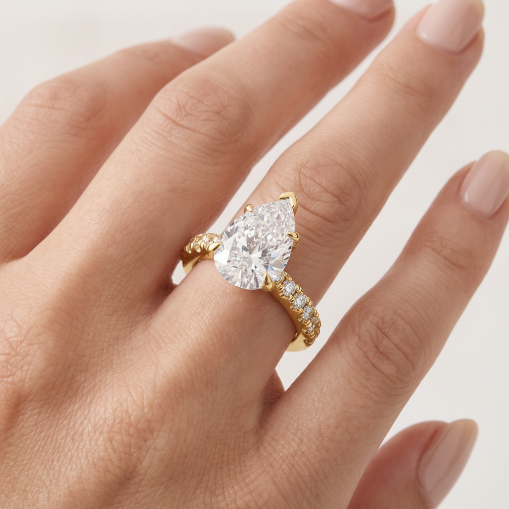 _lifestyle_image@SKU:R7847-NADD04000004Y #metal_14k-yellow-gold+origin_lab-grown+quality_ef-vs2+
