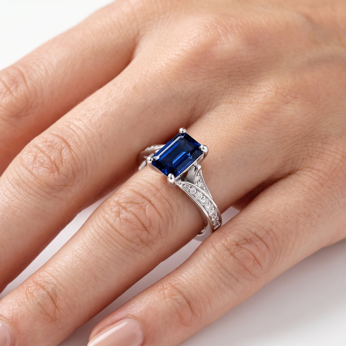 _lifestyle_image@SKU:RG027-LCSE0100000DW #metal_silver+origin_lab-created
