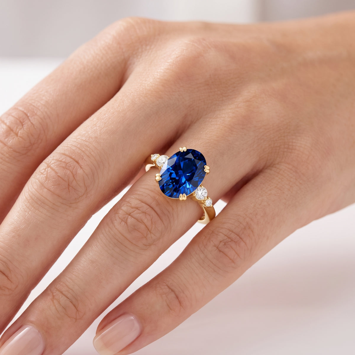 _lifestyle_image@SKU:RG100-NCSO01750004Y #metal_14k-yellow-gold+origin_lab-created