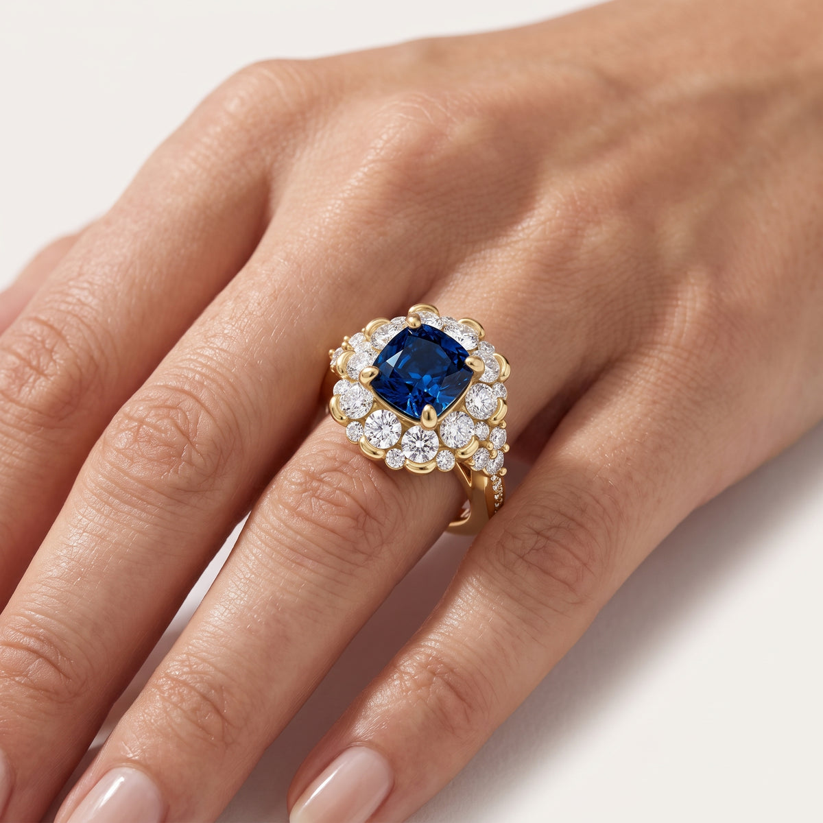 _lifestyle_image@SKU:RG108-NCSC02000004Y #metal_14k-yellow-gold+origin_lab-created
