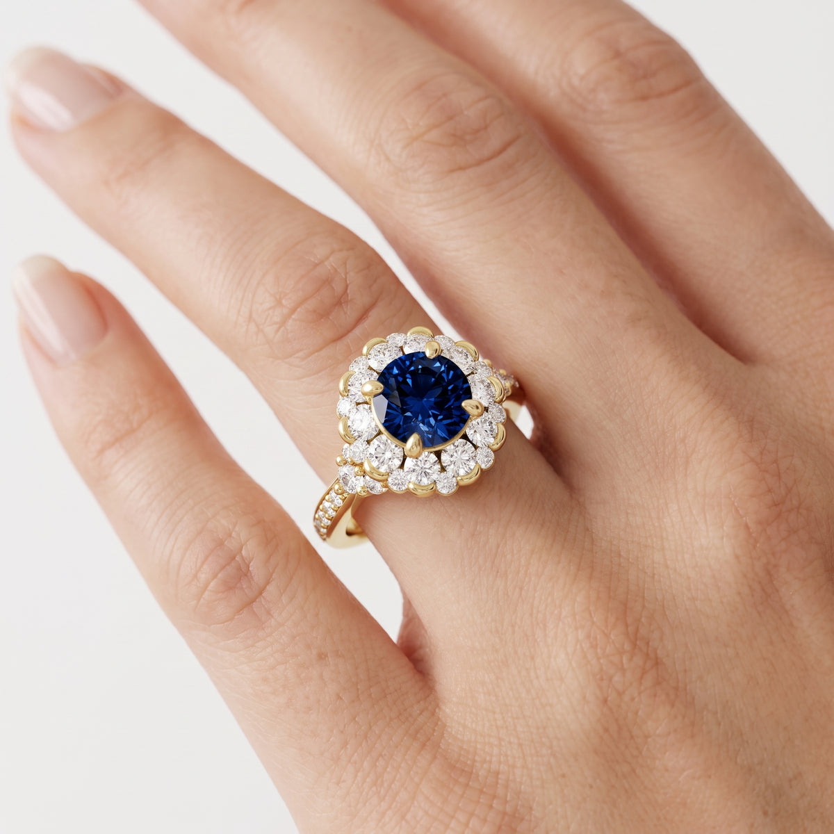 _lifestyle_image@SKU:RG108-NCSR01000004Y #metal_14k-yellow-gold+origin_lab-created
