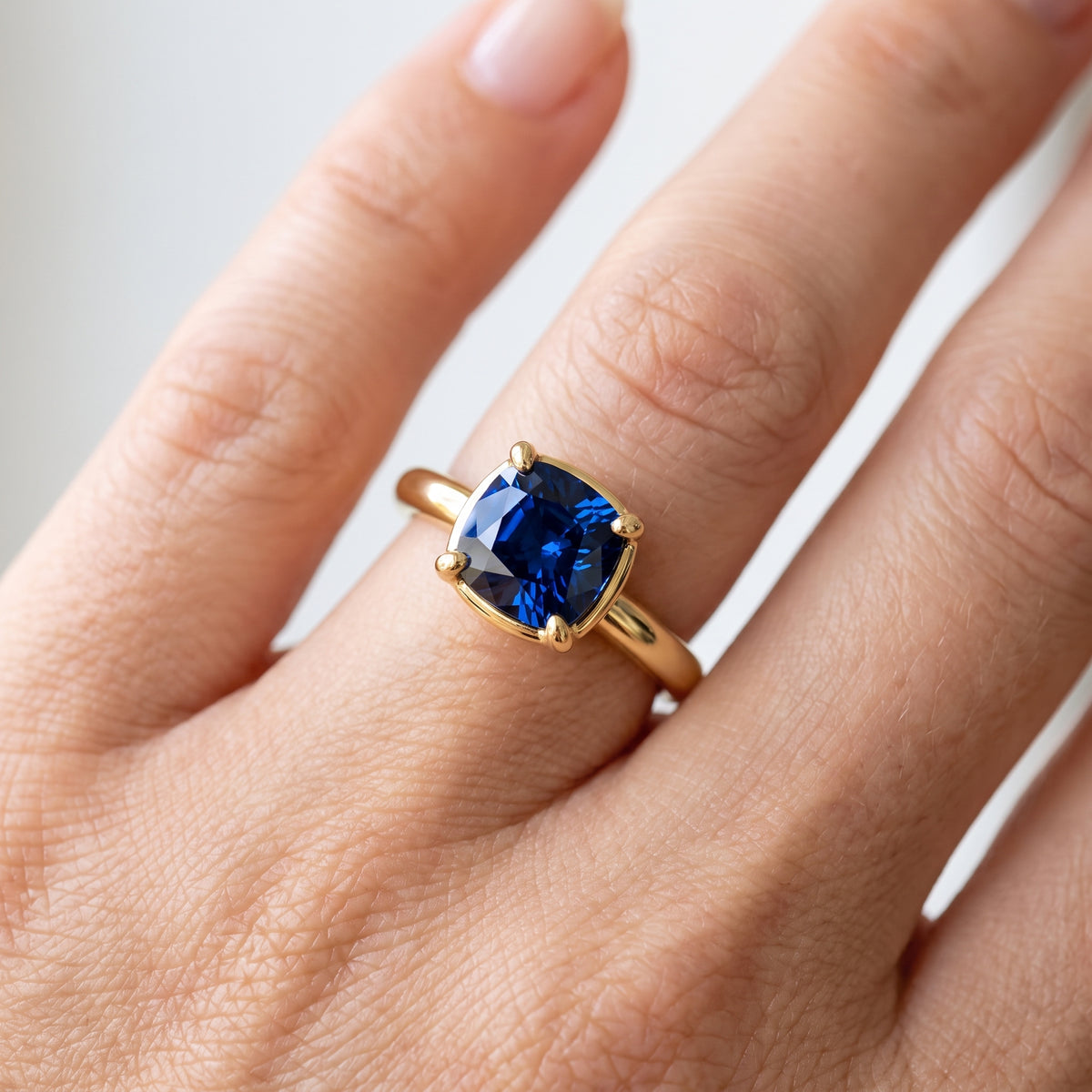 _lifestyle_image@SKU:RG203-NCSC01000004Y #metal_14k-yellow-gold+origin_lab-created