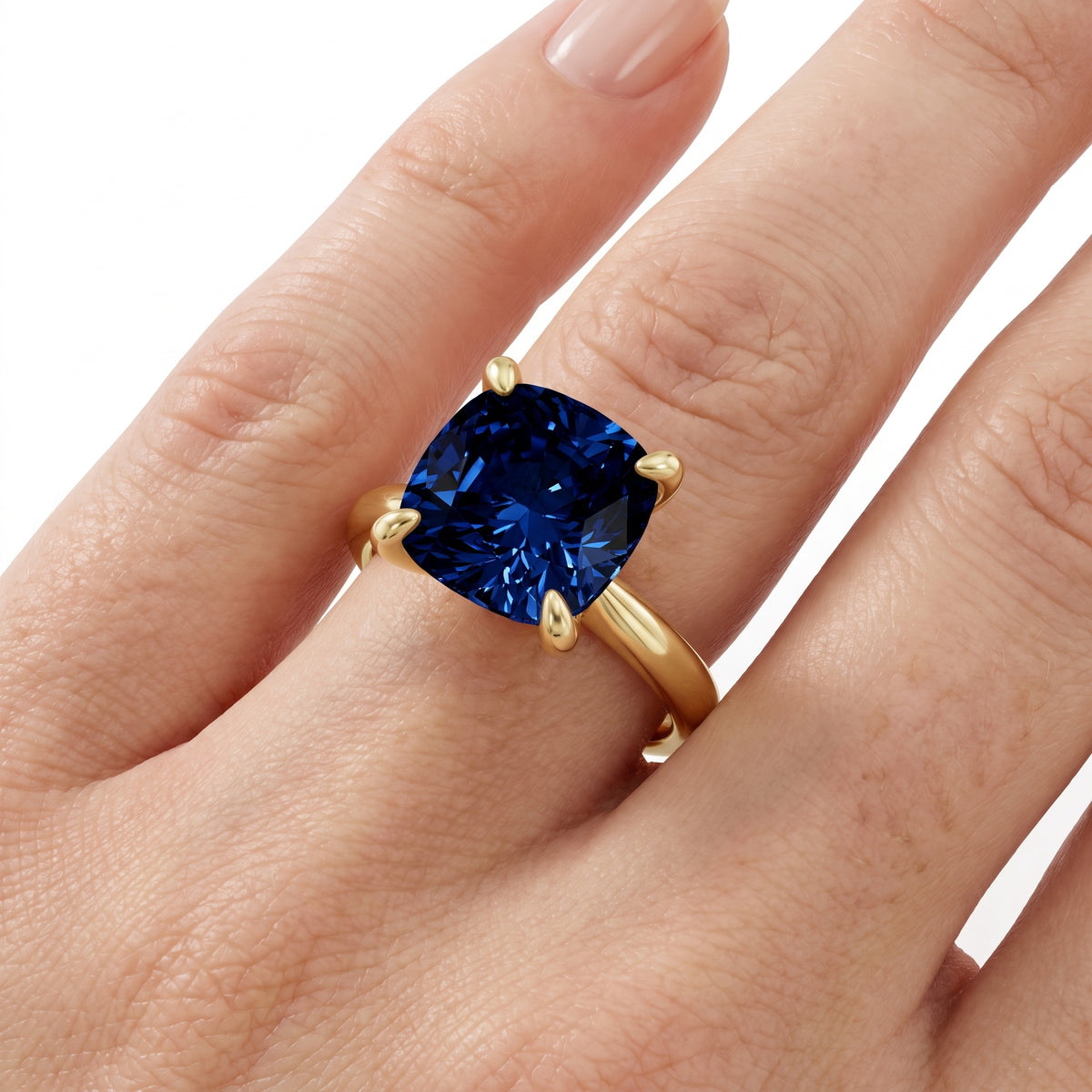 _lifestyle_image@SKU:RG314-NCSC03000004Y #metal_14k-yellow-gold+origin_lab-created