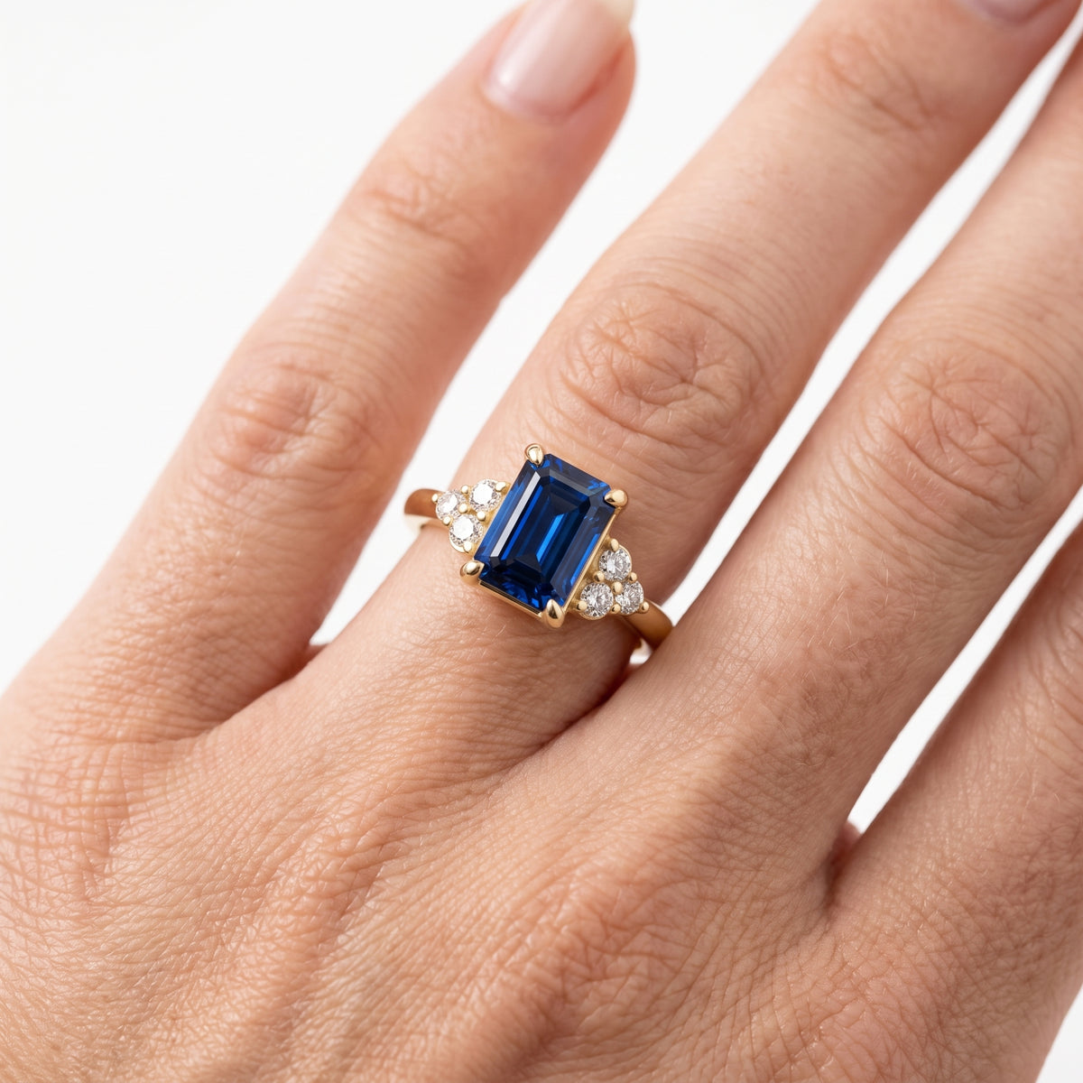 _lifestyle_image@SKU:RG331-NCSE01000004Y #metal_14k-yellow-gold+origin_lab-created
