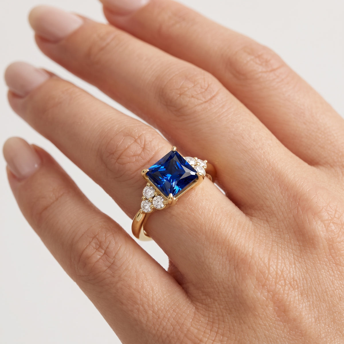 _lifestyle_image@SKU:RG331-NCSP01000004Y #metal_14k-yellow-gold+origin_lab-created