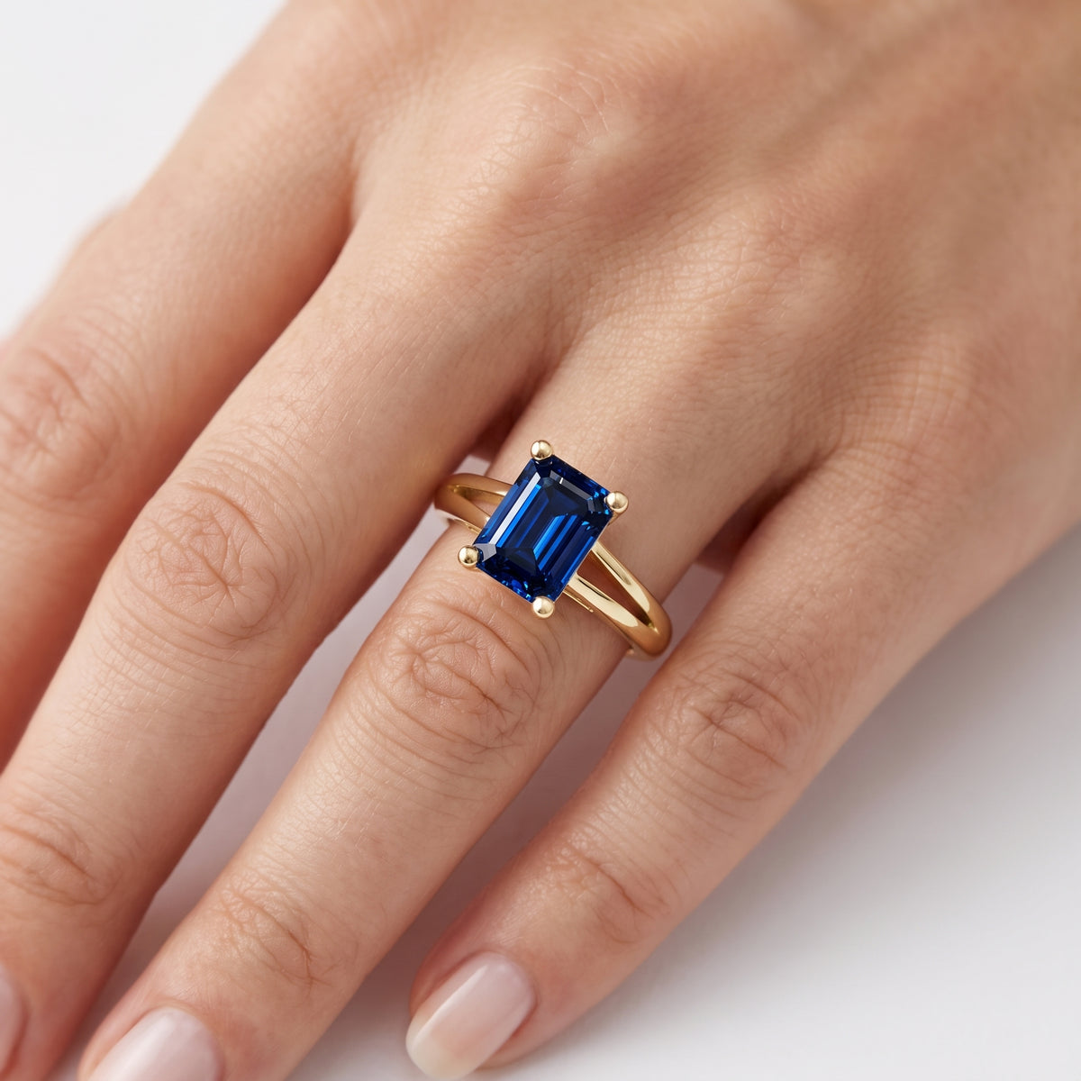 _lifestyle_image@SKU:RG464-NCSE01000004Y #metal_14k-yellow-gold+origin_lab-created