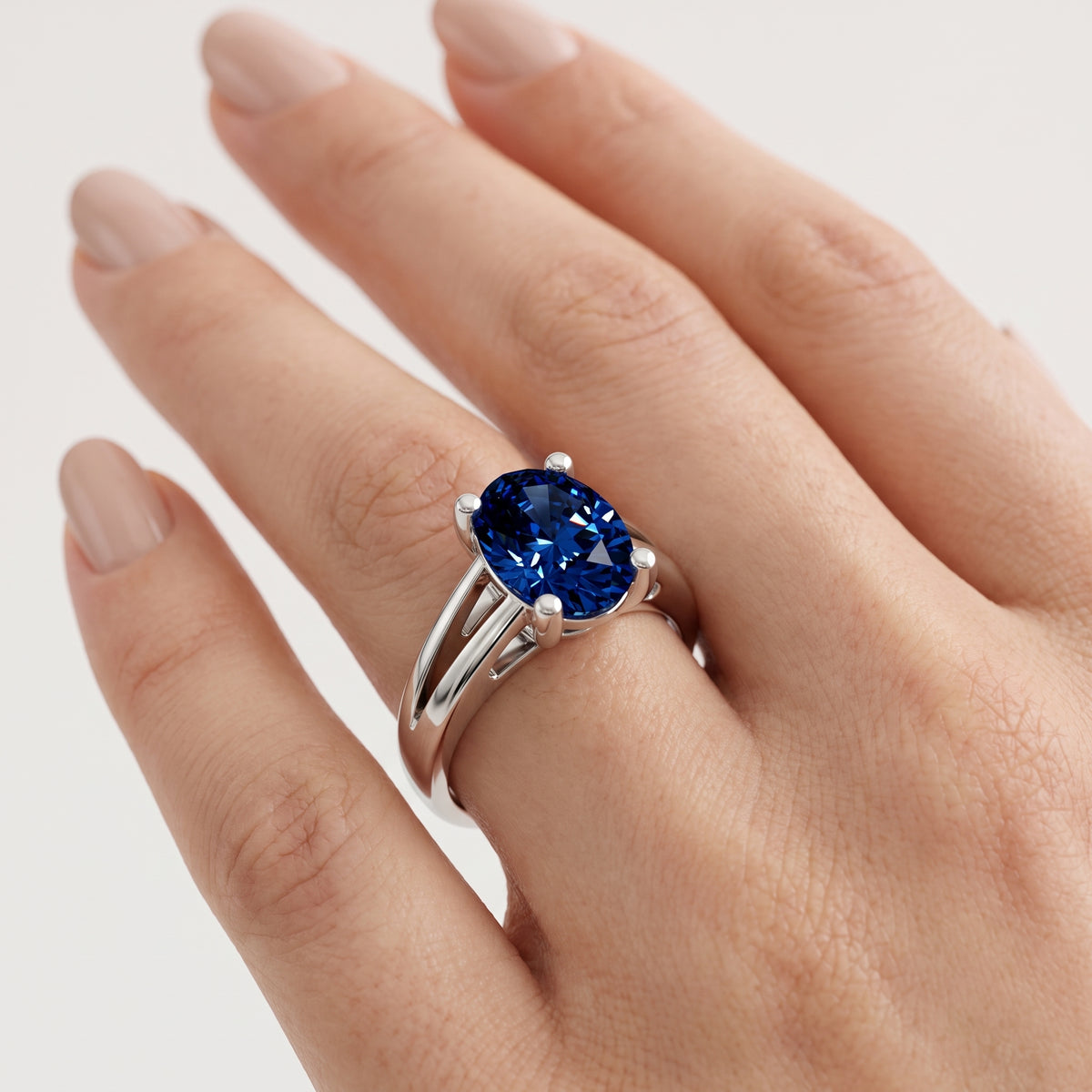 _lifestyle_image@SKU:RG464-NCSO0200000PL #metal_platinum+origin_lab-created