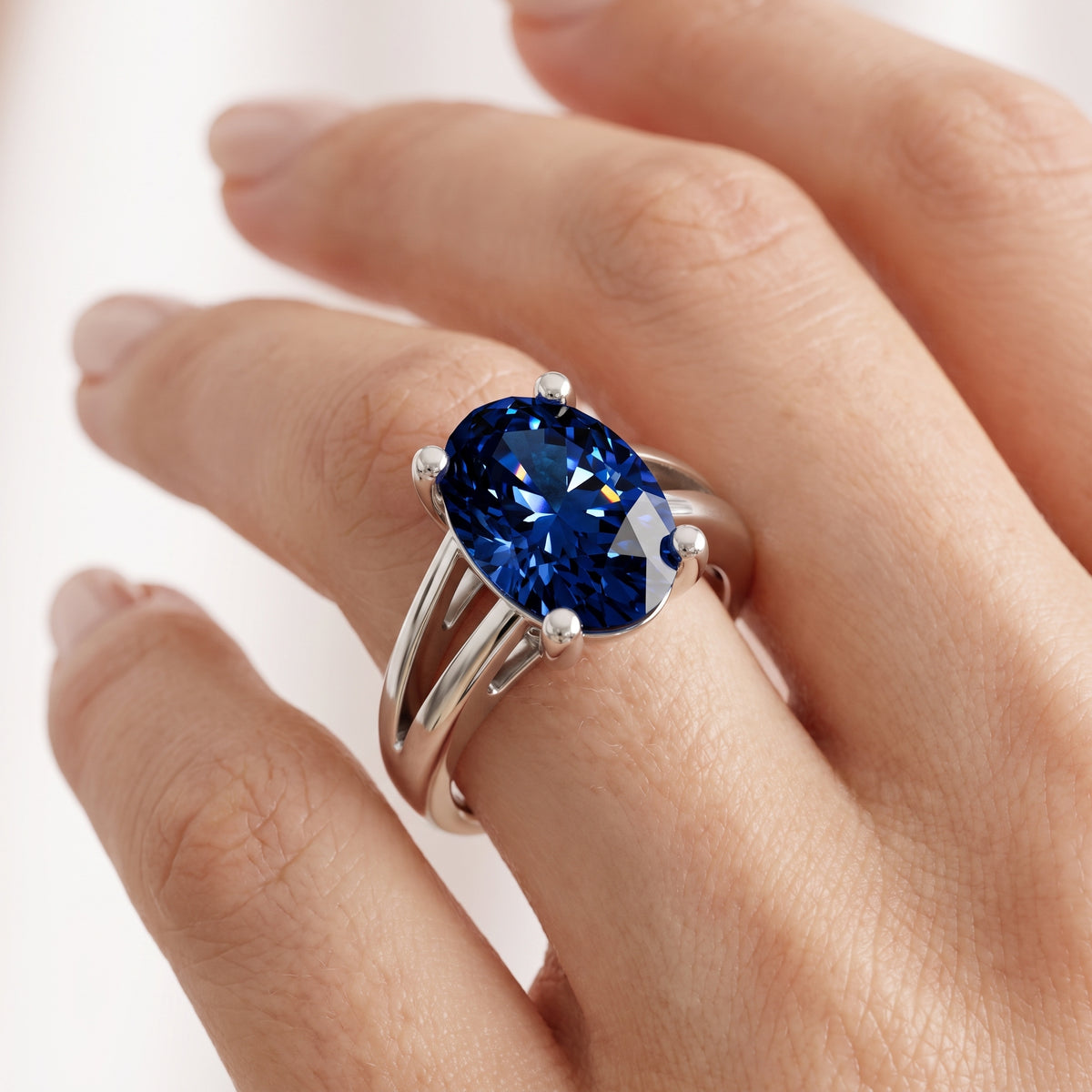 _lifestyle_image@SKU:RG464-NCSO0400000PL #metal_platinum+origin_lab-created