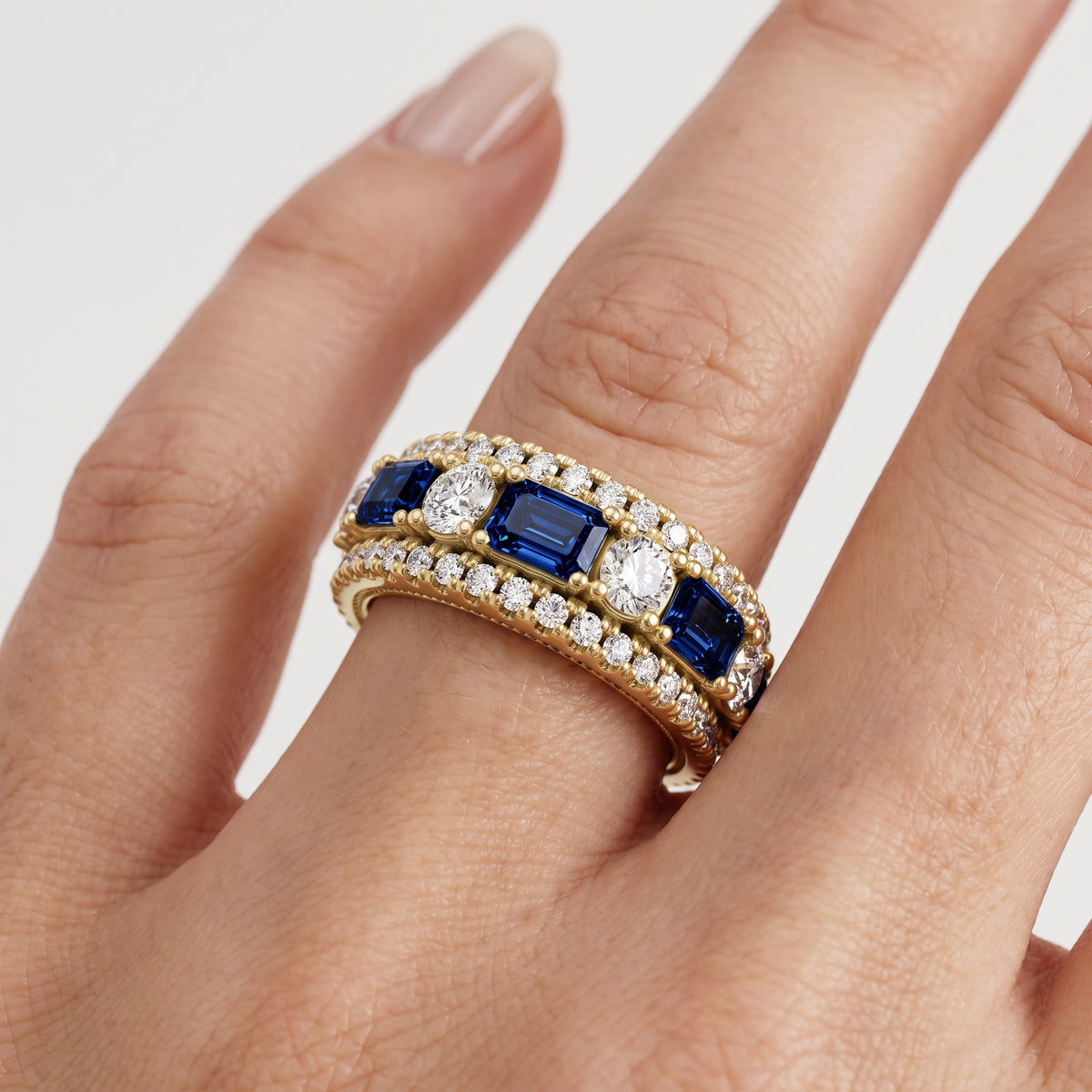 _lifestyle_image@SKU:TG136-NGSE03020004Y #metal_14k-yellow-gold+origin_lab-created