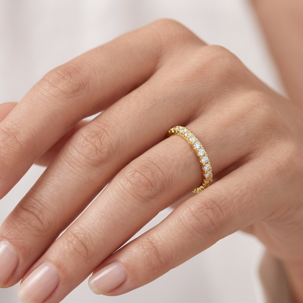 _lifestyle_image@SKU:W0514-NADR00190004Y #metal_14k-yellow-gold+origin_lab-grown+quality_ef-vs2+